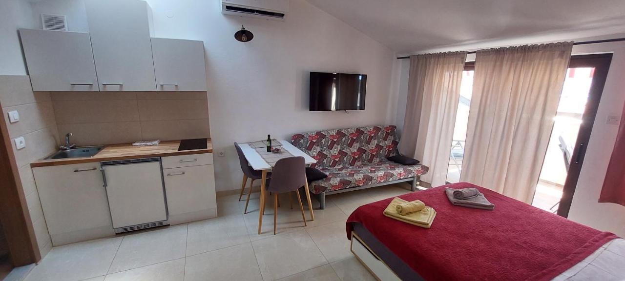 Apartmaji Jurcan Ізола Екстер'єр фото