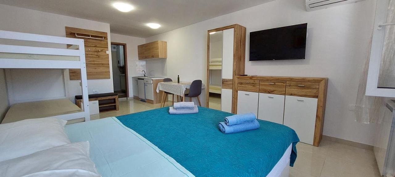 Apartmaji Jurcan Ізола Екстер'єр фото